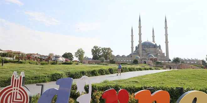 Selimiye Camii'ne ziyaretçi akını: 5 ayda 2 milyon kişi