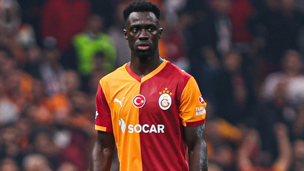 Fabregas'ın hedefi Davinson Sanchez! Galatasaray'a teklif yapacaklar