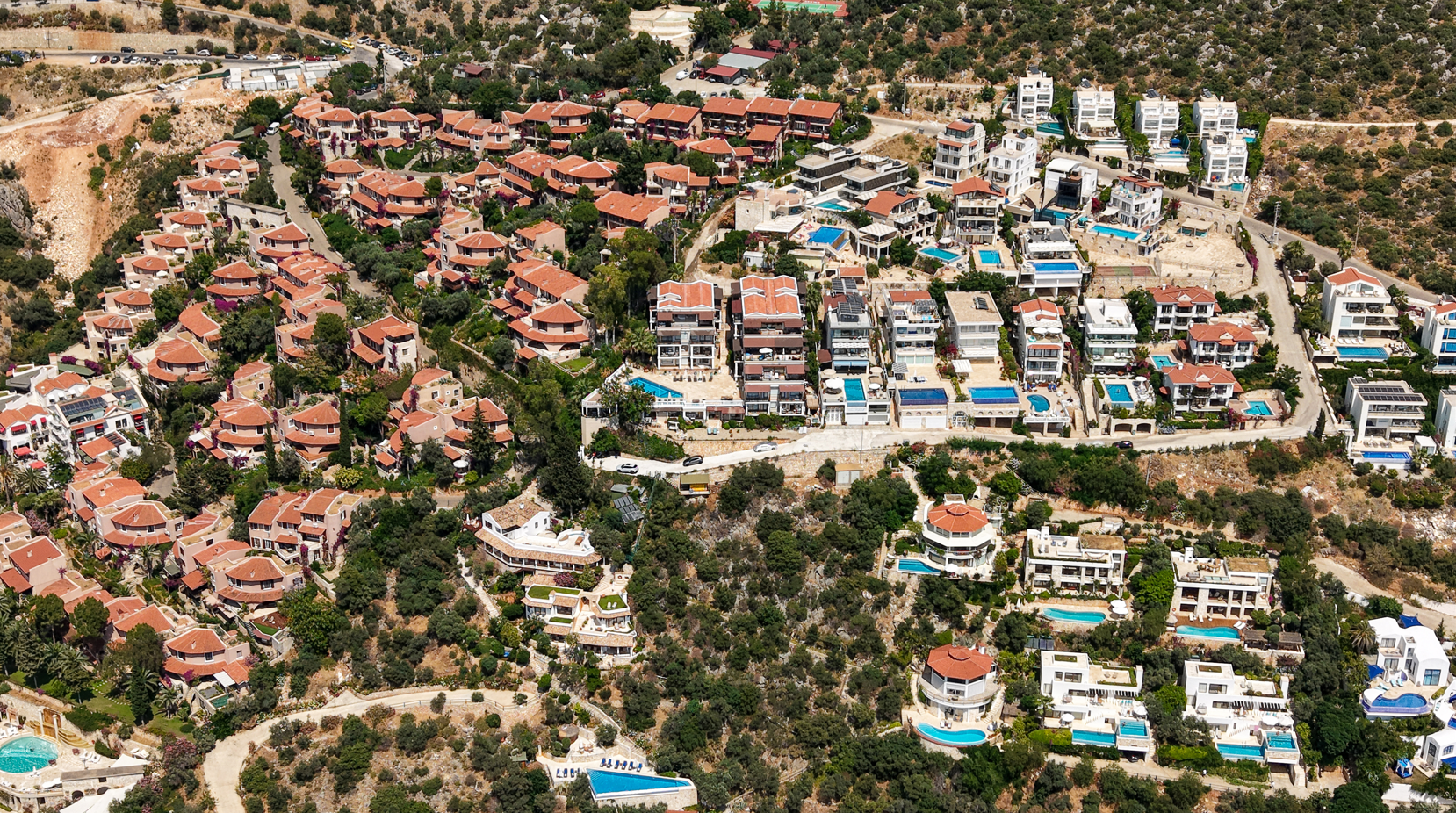 Yeni neslin tatil gözdesi. Villa tatilinin bedeli 50 bin ile 500 bin lira arasında