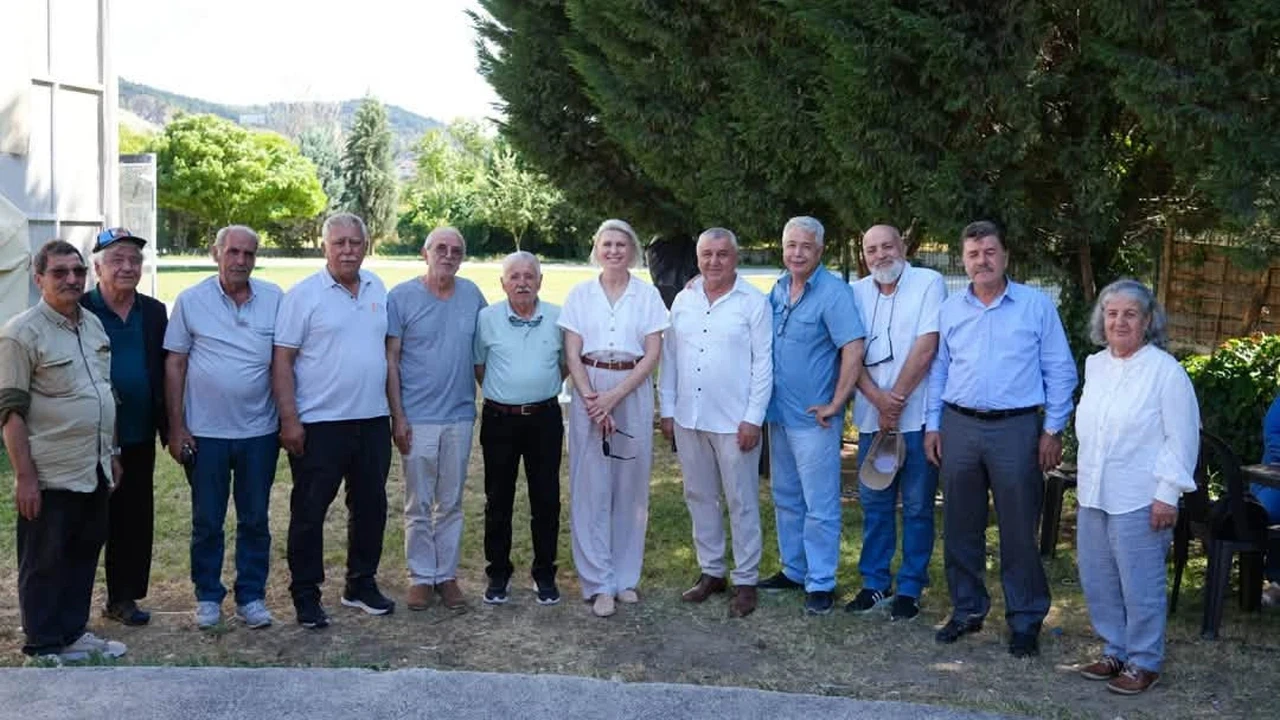 Yetiştirme yurdunda başlayan dostluklar yıllara meydan okudu
