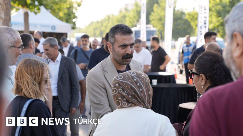 Diyarbakır Büyükşehir Belediyesi Eşbaşkanı Doğan Hatun istifa etti