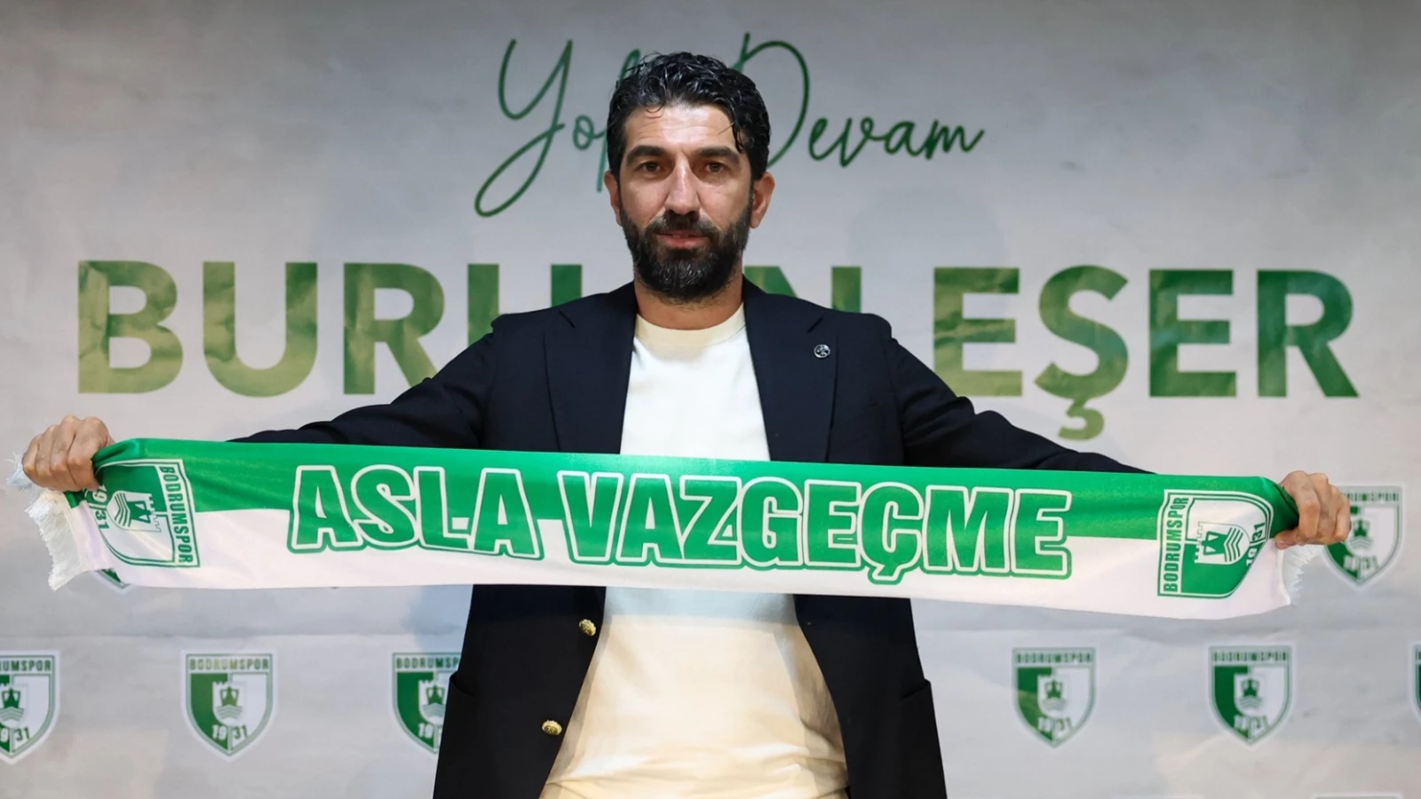 Bodrum FK'da Burhan Eşer ile 2 yıllık sözleşme imzalandı