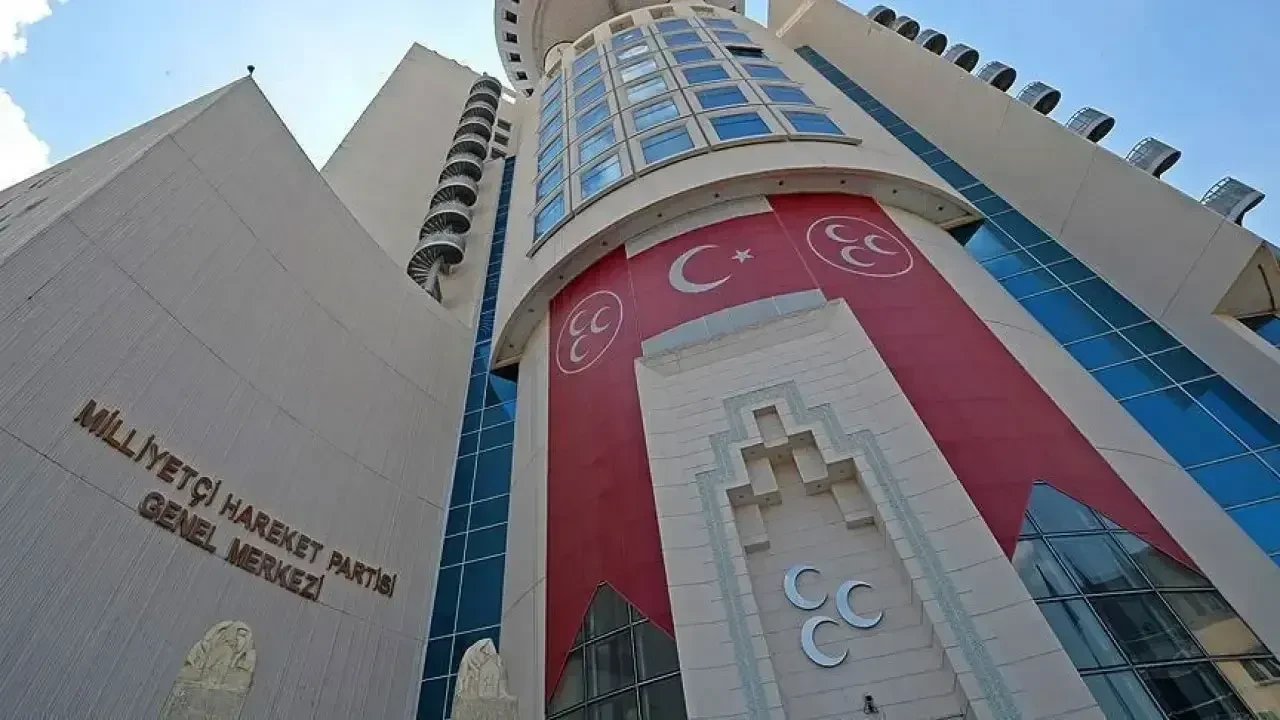 MHP'den Manisa kararı: İl teşkilatı feshedildi