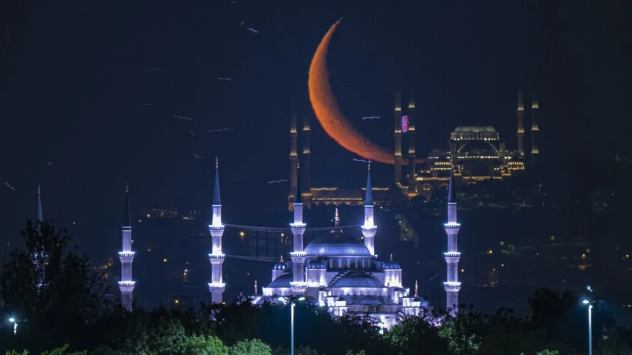 Muharrem ayı ne zaman başlıyor? Aşure Günü hangi tarihte?