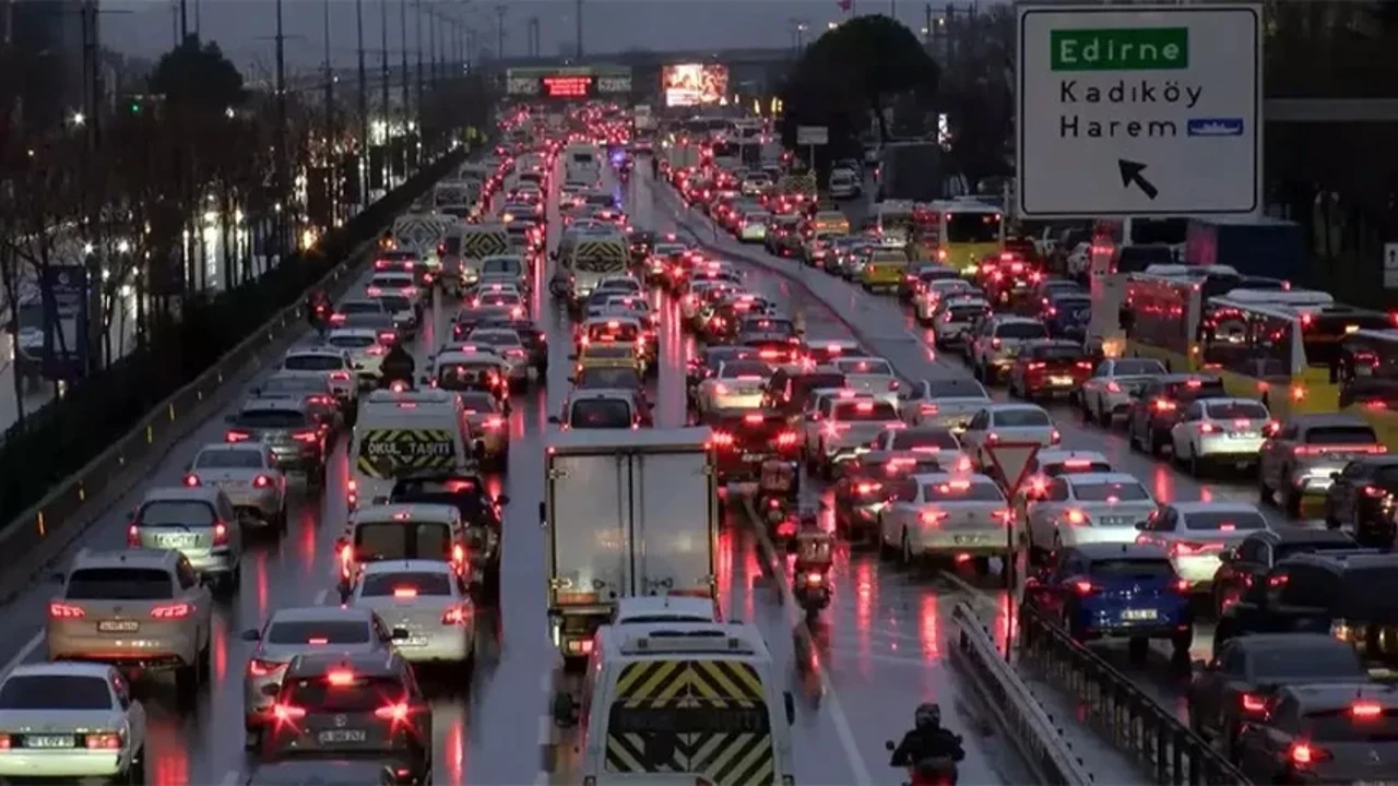 Araç sahipleri dikkat: İstanbul'da plaka kuralları sil baştan değişiyor