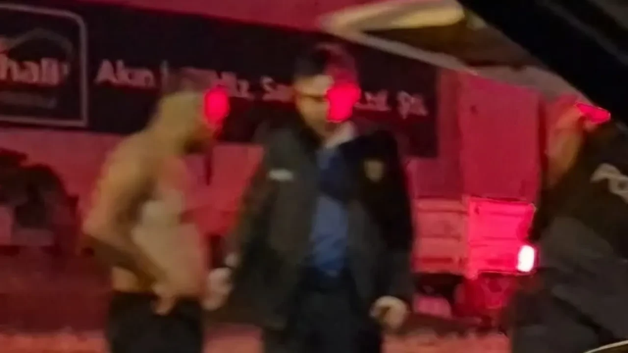 Eskişehir'de dehşet anları: Bıçakla annesini kovaladı