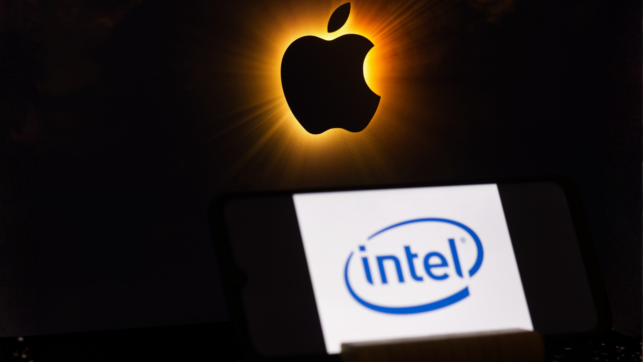 Trump duyurdu: Apple ve Intel çip üretmek için anlaştı