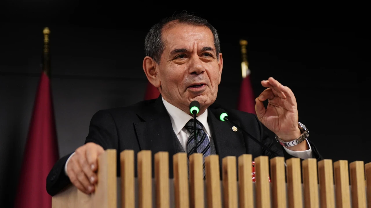 Dursun Özbek’ten ezeli rakiplerine göndermesi: "Toplamları bizim kadar etmiyor!"