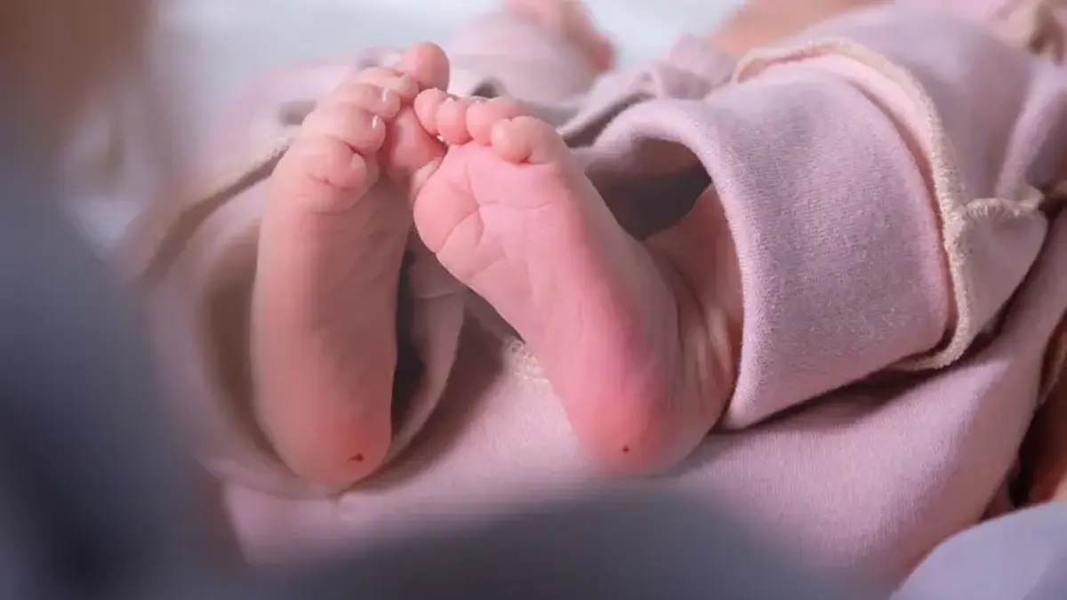 "Topuk kanı" faili meçhulü aydınlattı! 16 yıl önceki bebek ölümünü ortaya çıkaran ayrıntı