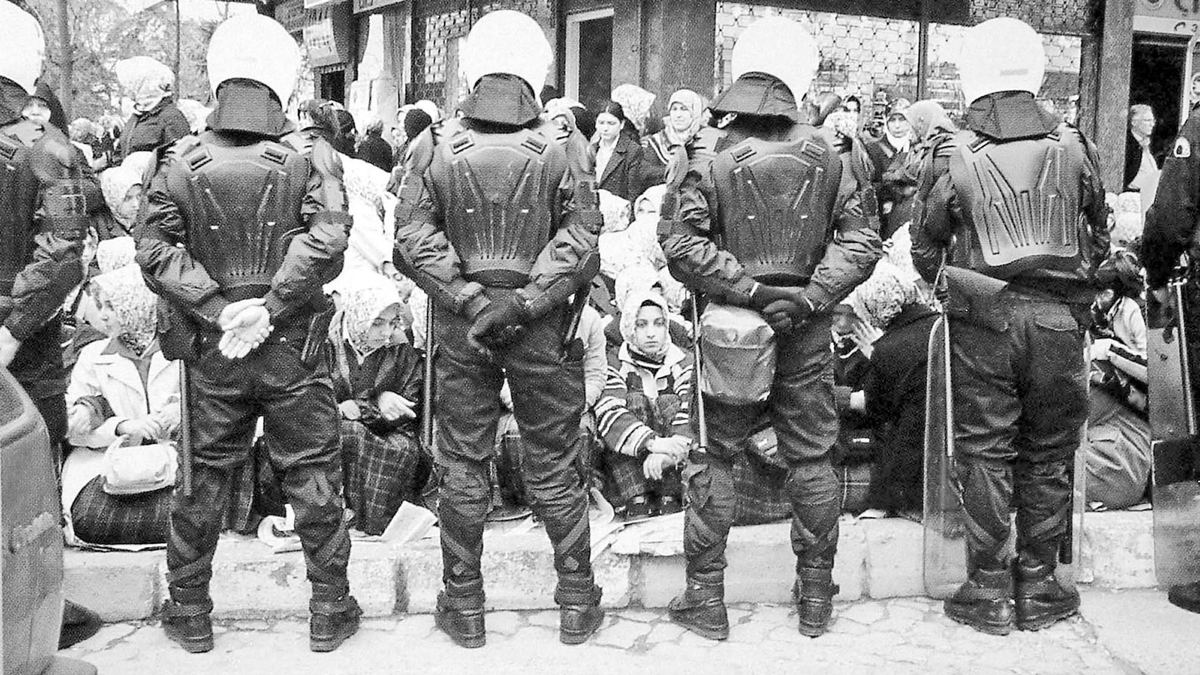 Milli iradeye kurulan hain pusu! Kardeşliğe operasyon '28 Şubat'