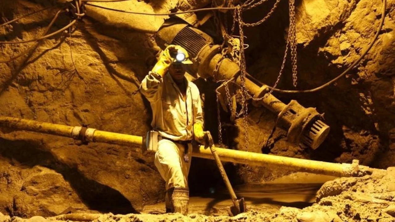 Çin’de bir maden kazası daha: Çok sayıda işçi mahsur kaldı