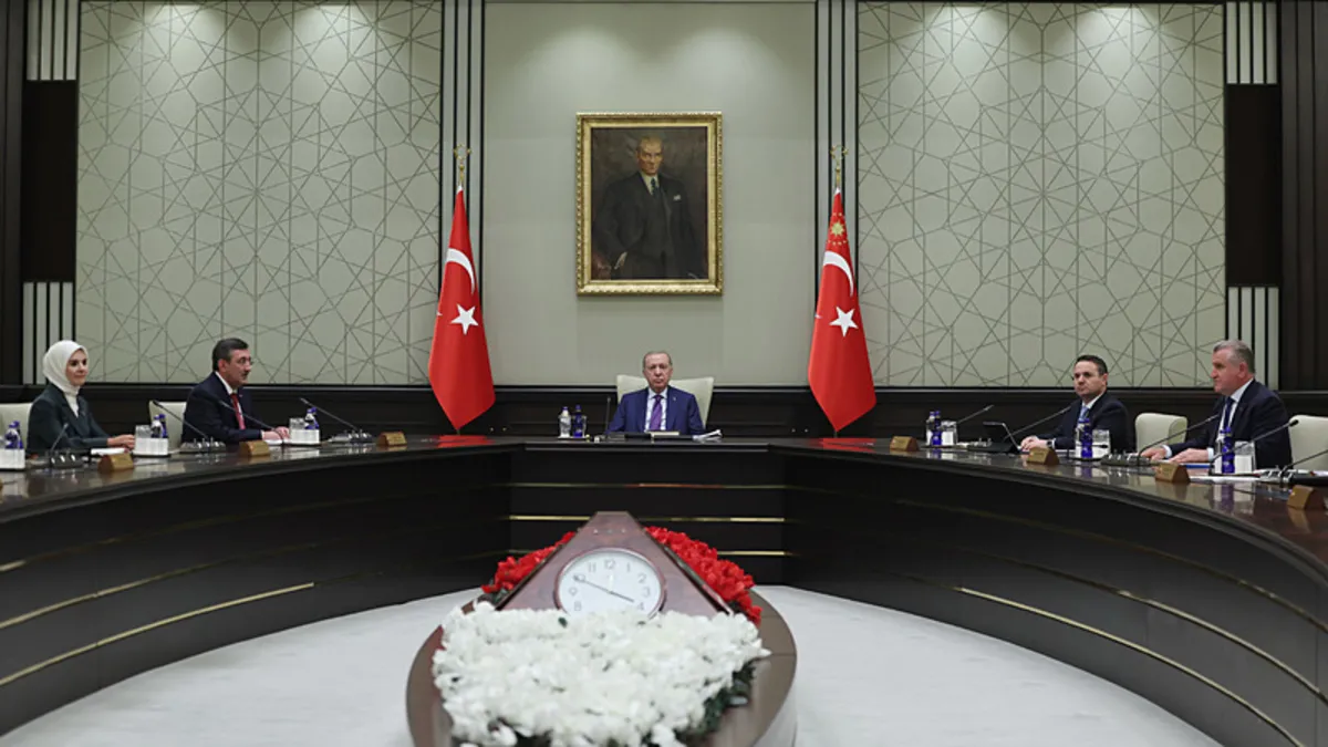 SON DAKİKA… Başkan Recep Tayyip Erdoğan Cumhurbaşkanlığı Kabinesi'ni topladı…