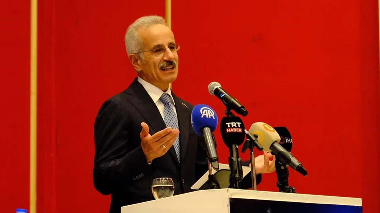 Bakan Uraloğlu açıkladı: Havalimanı bu yıl açılacak