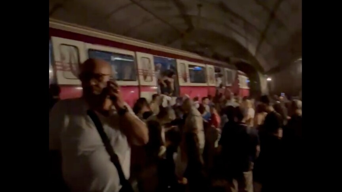 SON DAKİKA | Metro raydan çıktı! Kadıköy-Sabiha Gökçen Havalimanı Hattı'nda metro kazası
