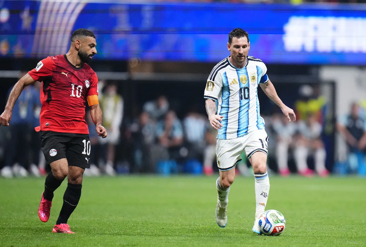 Messi'li Arjantin'e şok! Mısır farkı 2'ye çıkardı