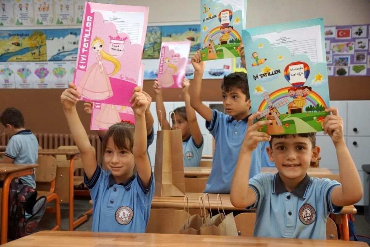 Aydın'da 190 bin 553 öğrenci karne alacak