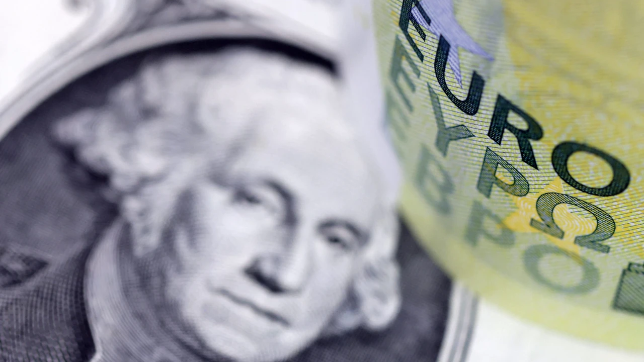 Son 13 ayın zirvesinde: Dolarda projeksiyonlar yenilendi