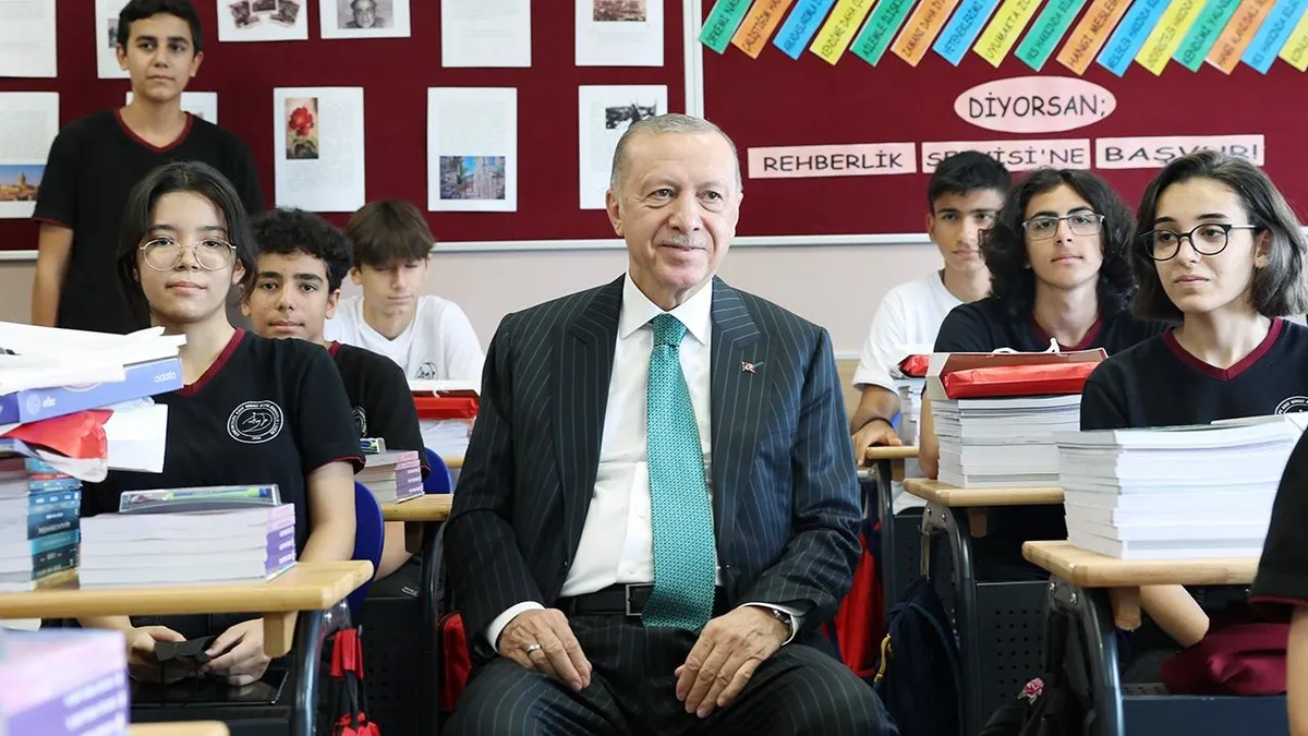 Başkan Erdoğan'dan öğrencilere karne mesajı: Keyifli bir yaz tatili diliyorum