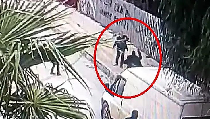 Başına kaldırım taşıyla vurup öldürdü! Zihinsel engelli olduğu öne sürülen sanık tahliye edildi