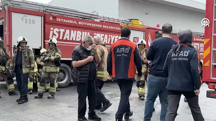 Eyüpsultan'da fabrikada kimyasal tepkime! Çalışanlar tahliye edildi, AFAD bölgede
