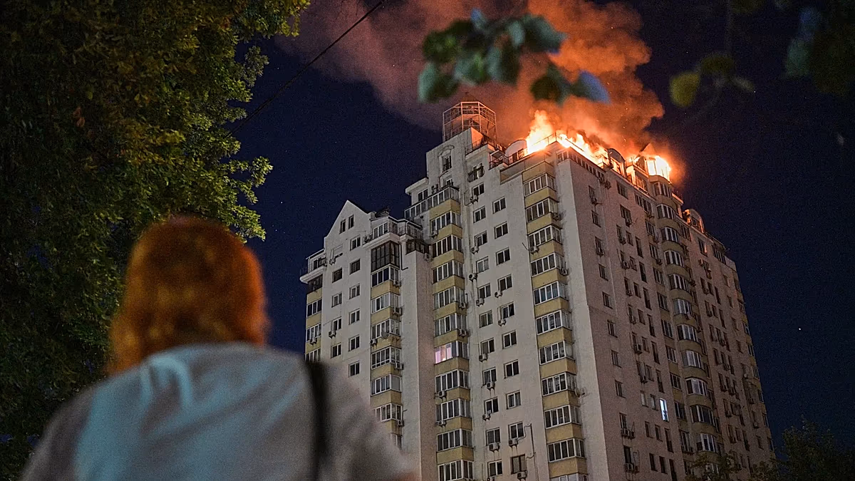 Rusya'dan Kiev'e füze ve İHA saldırısı: 10 ölü
