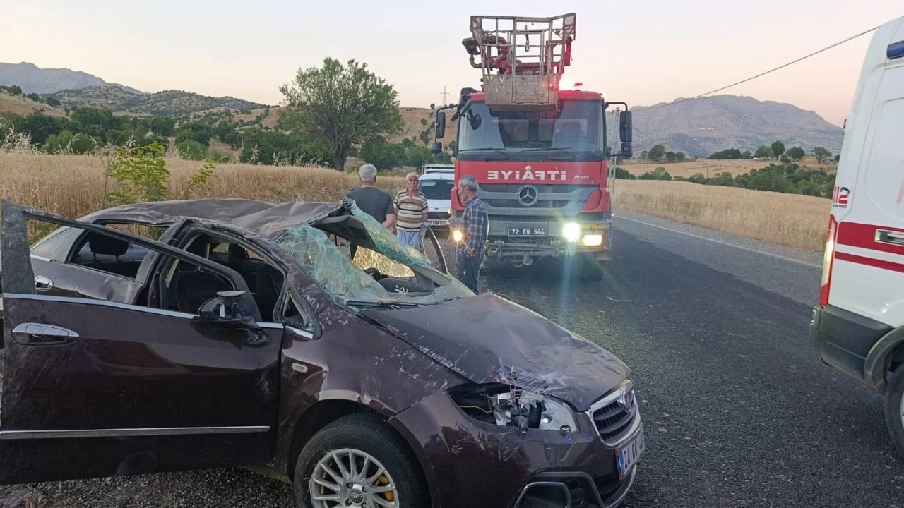 Feci kaza! Otomobil kontrolden çıktı: Anne ve oğlu öldü