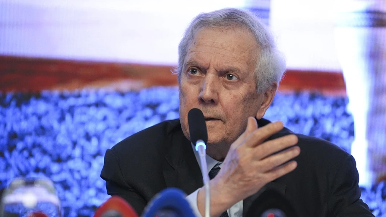 Masayı dağıttı! Aziz Yıldırım'dan transferde beklenmedik hamle