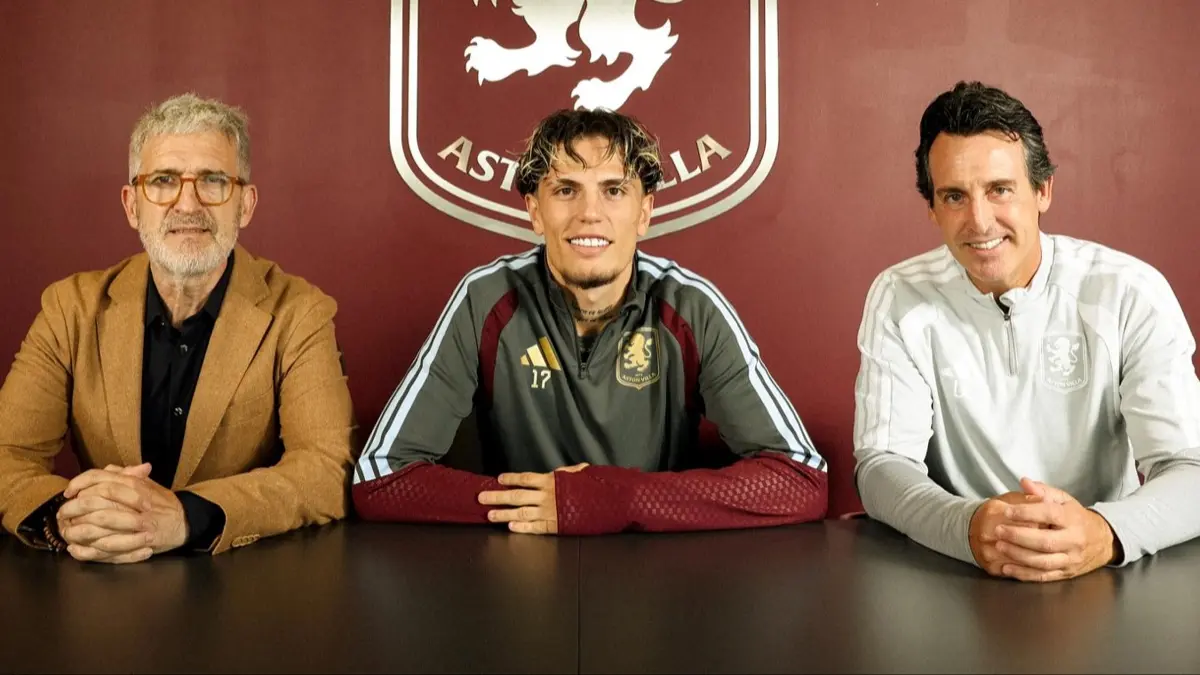 Aston Villa, Alejandro Garnacho'yu kadrosuna kattı