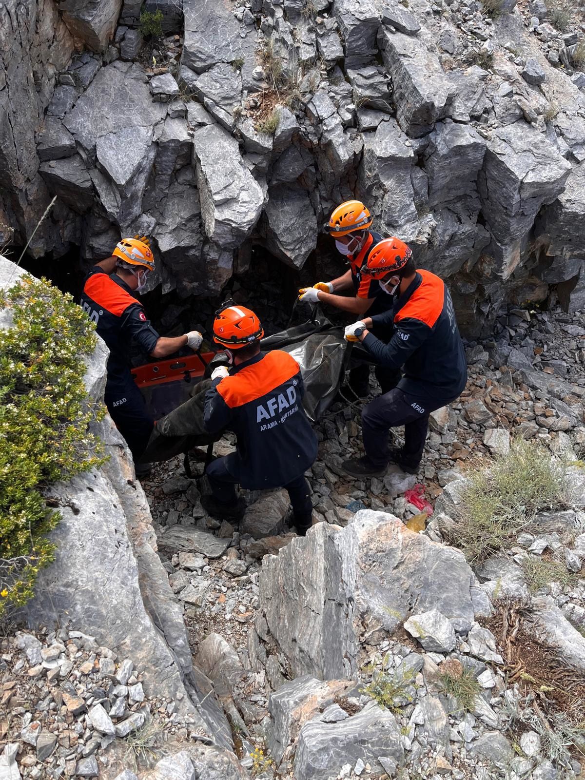 Kekik toplamaya çıktığı dağda cansız bedeni bulundu