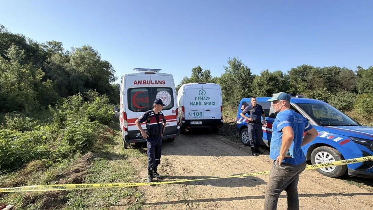 Düzce'de kan donduran olay! Park halindeki araçta ölü bulundu