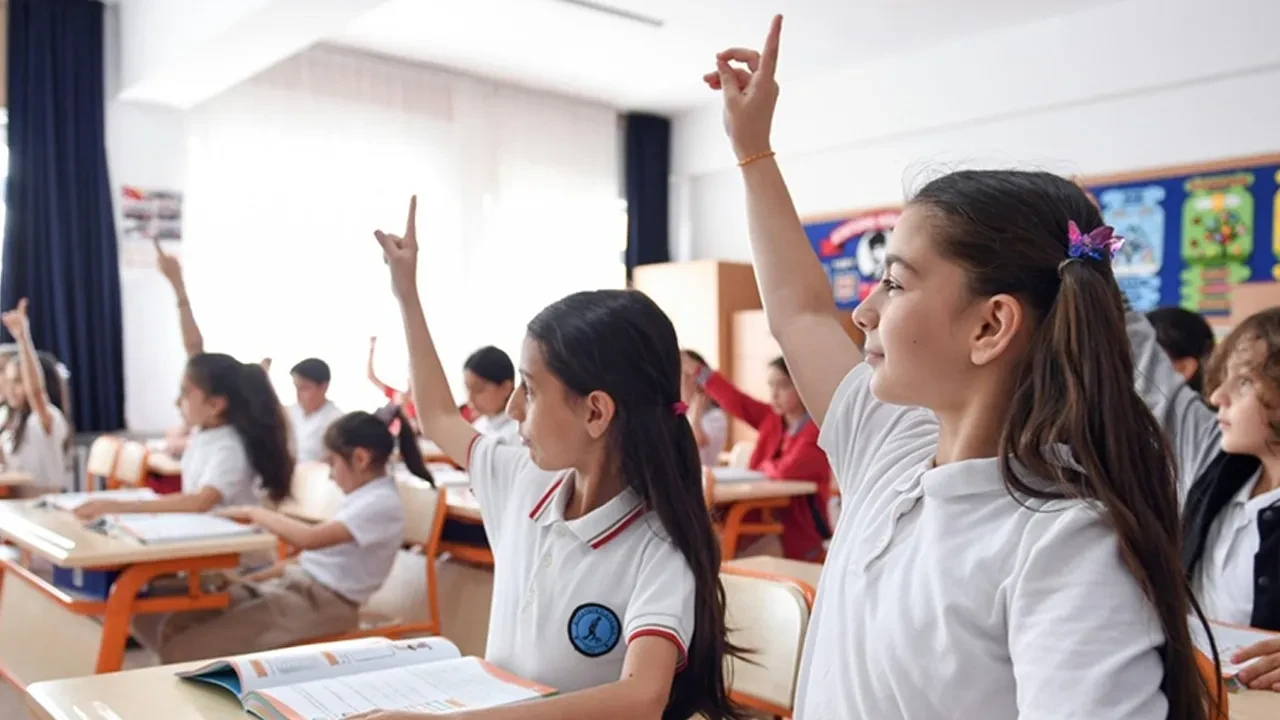 Okulların açılış ve kapanış tarihleri belli oldu: MEB, 2026-2027 eğitim öğretim yılı takvimini 81 ile gönderdi