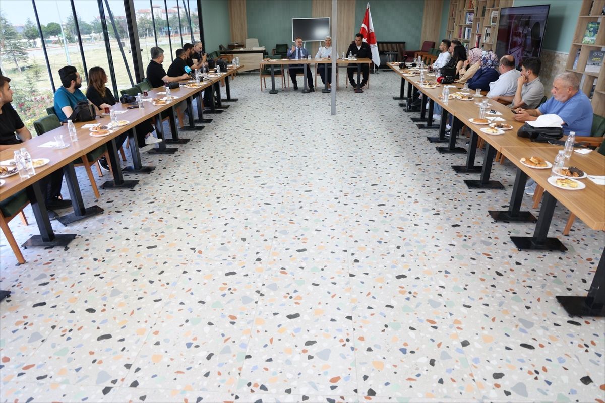 Yozgat Bozok Üniversitesi Rektörü Yaşar, basın mensuplarıyla bir araya geldi