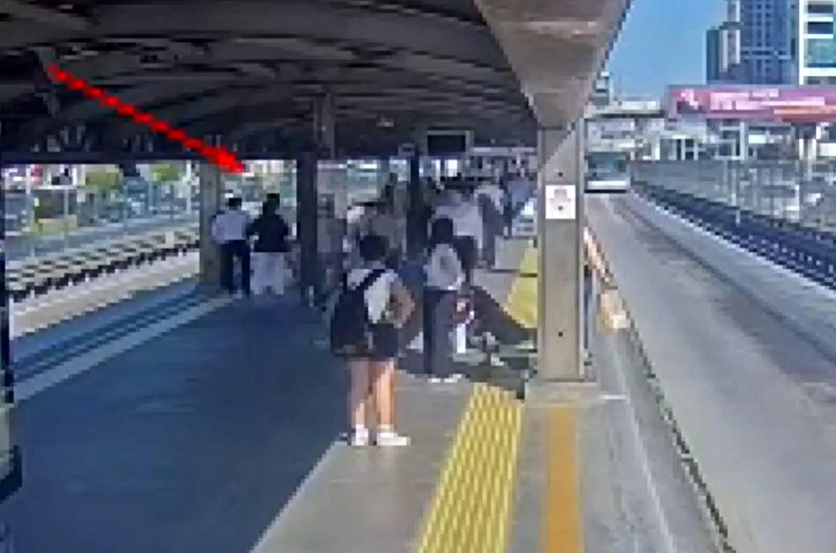 Metrobüs durağında bıçaklı saldırı: 1 ölü