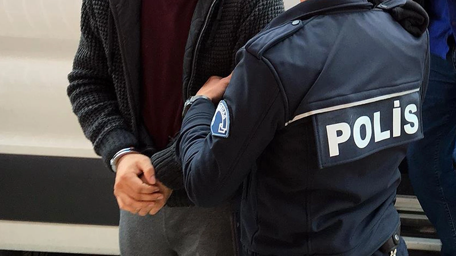 İstanbul'da terör örgütü DEAŞ operasyonunda 13 zanlı yakalandı