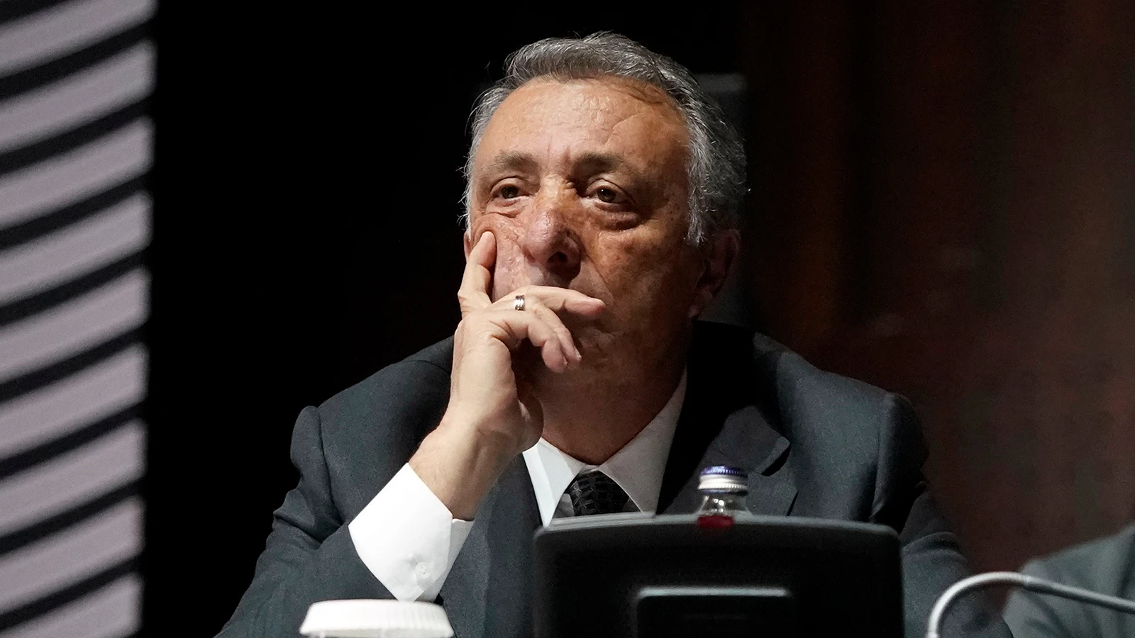 Ahmet Nur Çebi, Altay'ı incelemeye aldı