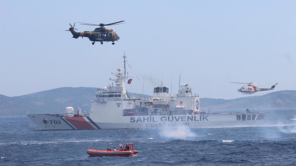 İzmir'de nefes kesen tatbikat! Deniz Aslanı-2026 Tatbikatı'nın 2'nci senaryosu başarıyla tamamlandı