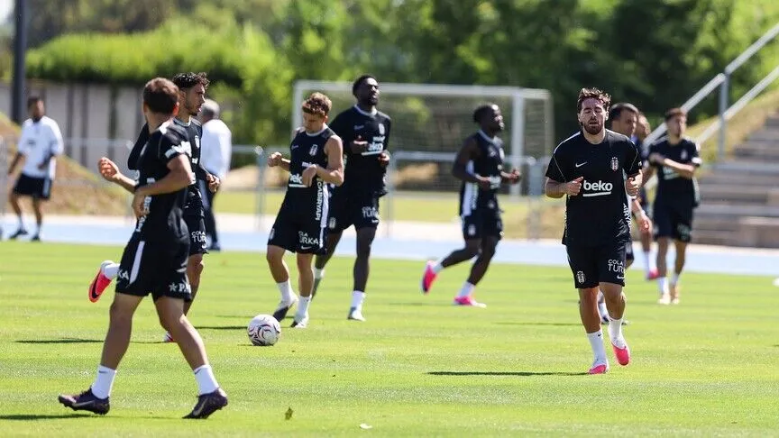 Beşiktaş, yeni sezon hazırlıklarını sürdürdü