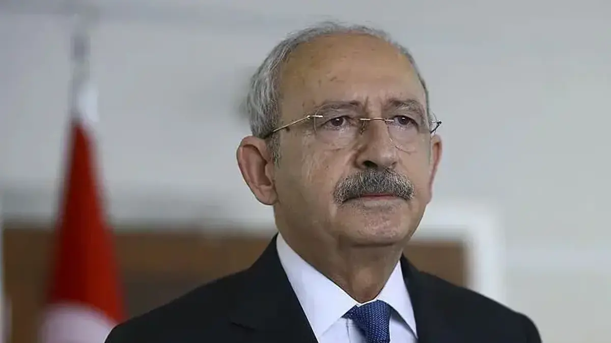 CHP’de 26 il başkanı görevden alındı