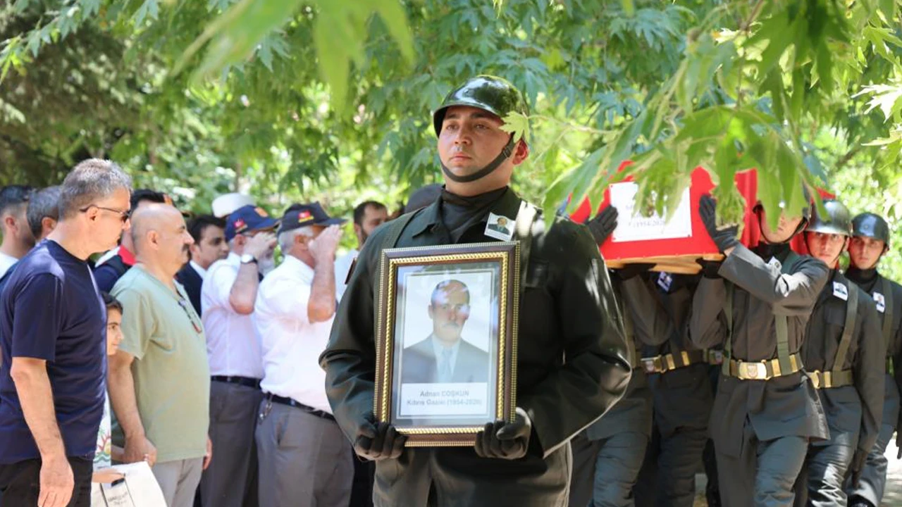 Kıbrıs Gazisi Adnan Coşkun'a veda