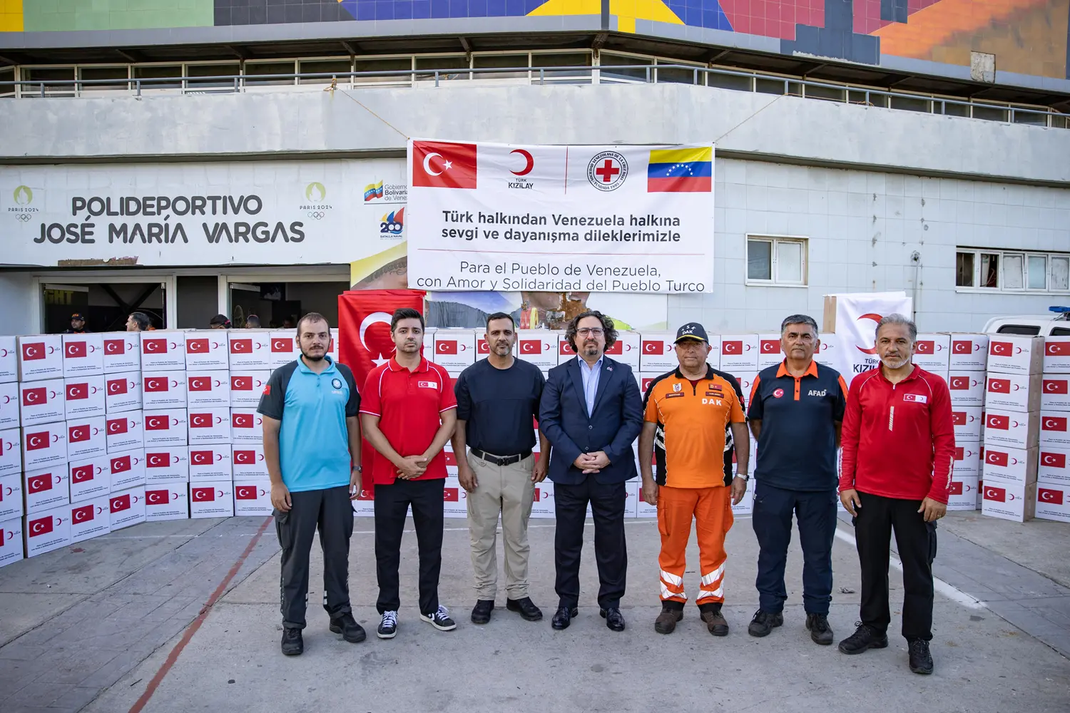 Türk Kızılay'dan Venezuela'ya yardım eli... Depremzedelere hijyen seti dağıtıldı
