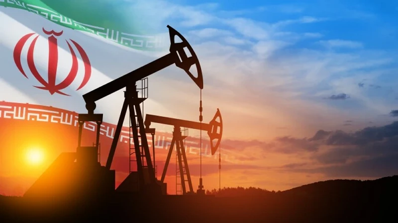 ABD İran petrolünün bir kısmının satışına onay verdi