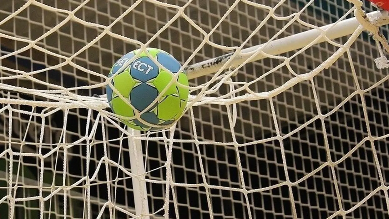 ANALİG hentbol müsabakalarında heyecan başladı