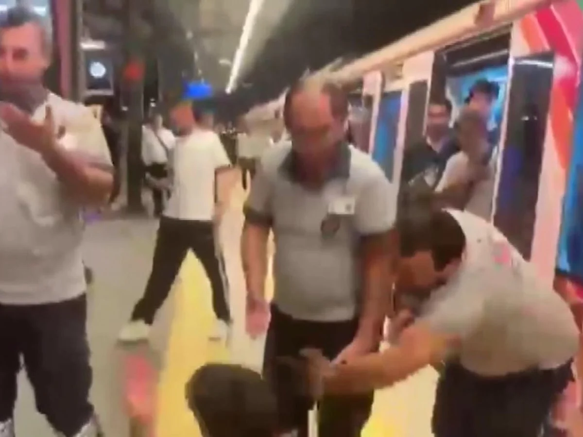 Marmaray'da kavgayı ayırmaya çalışan güvenlik görevlilerine saldırı