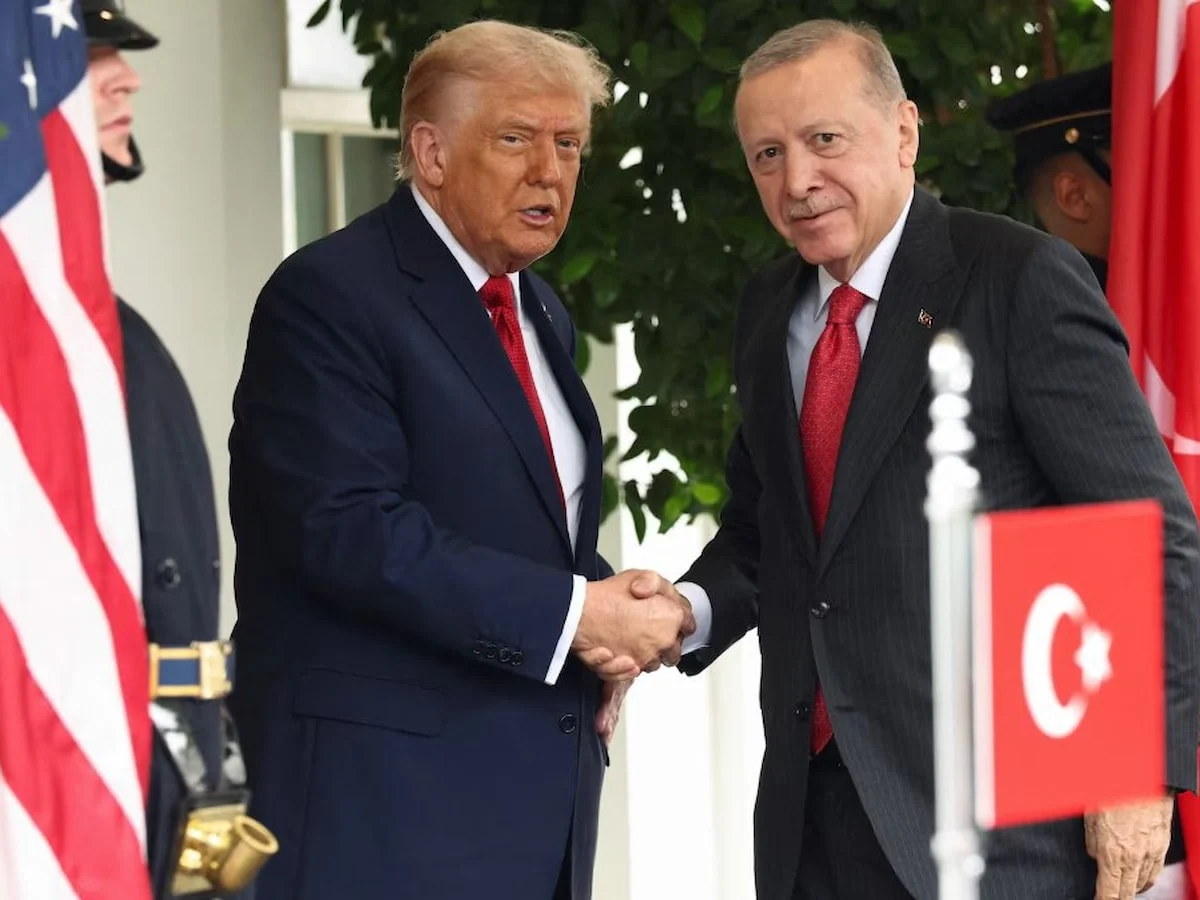 İsrail: Erdoğan, Trump'ı ikna ederek İran’daki Kürt grupların silahlanmasını engelledi