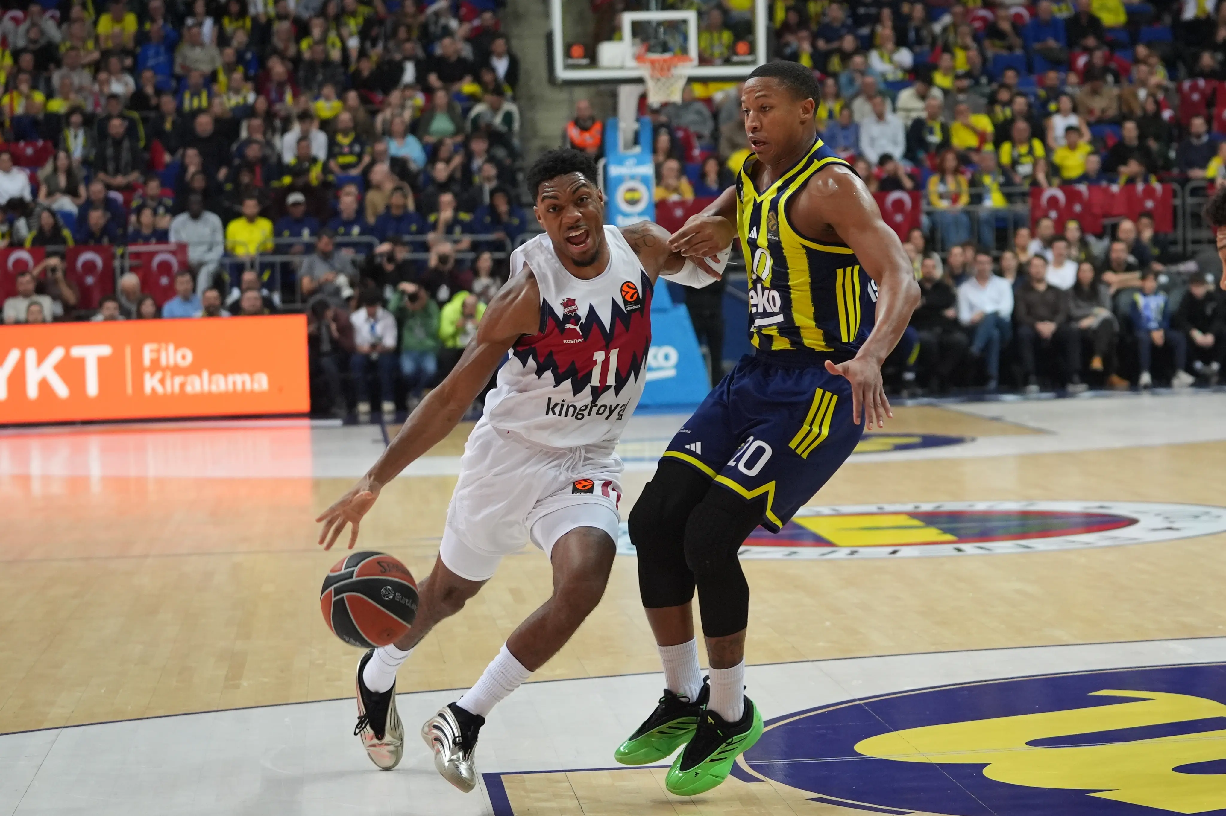 Fenerbahçe, Trent Forrest'i kadrosuna kattı