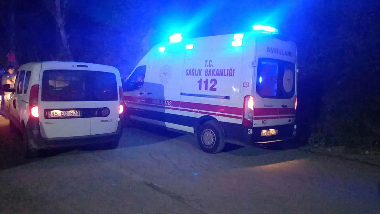 Manisa'da dehşet: 13 yaşındaki çocuk, 16 yaşındaki arkadaşını bıçaklayarak katletti!