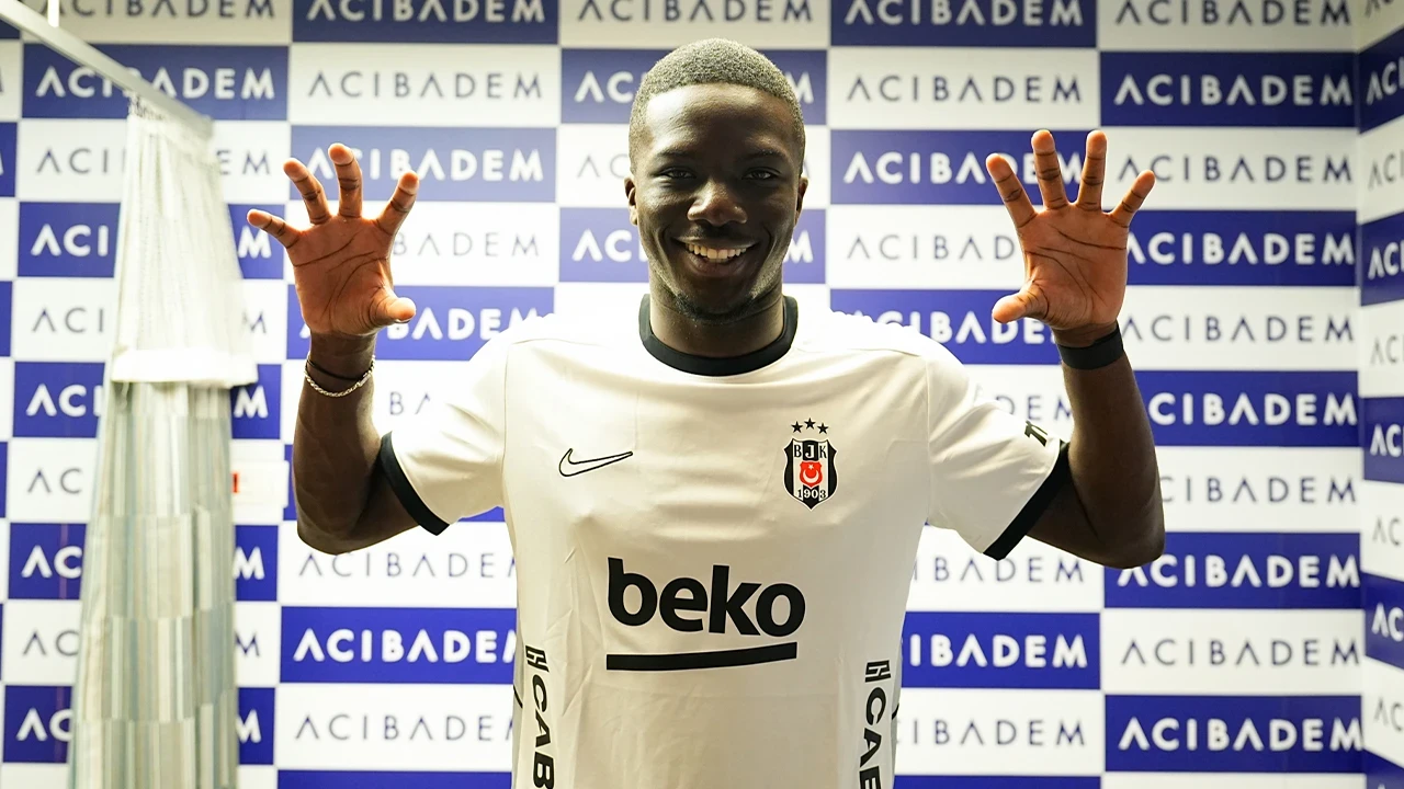 Beşiktaş'ın İstanbul'a getirdiği Kassoum Ouattara sağlık kontrolünden geçti