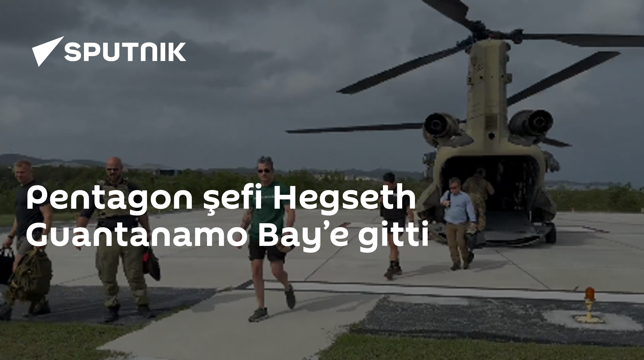 Pentagon şefi Hegseth Guantanamo Bay’e gitti
