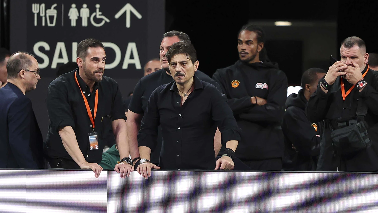 Panathinaikos Başkanı Dimitris Giannakopoulos'a "basketbol salonlarından men" cezası