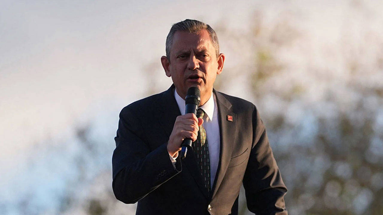 Anketten dikkat çeken sonuç: Özgür Özel'in partisi birinci çıkıyor